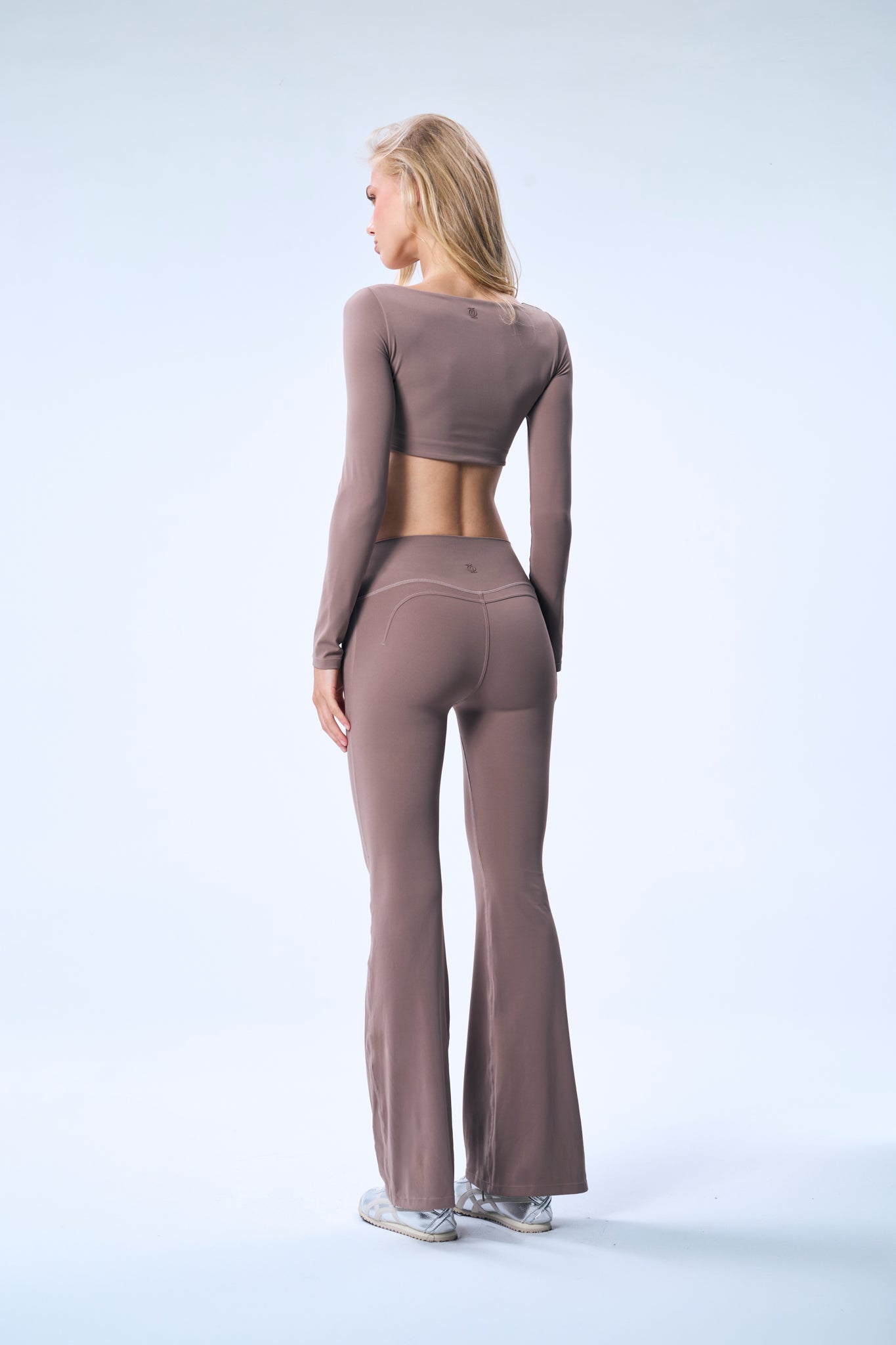 Second Skin Studio High-Waisted Bootcut Legging Mushroom
